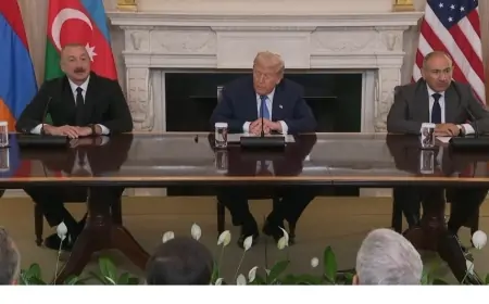 Üçtərəfli görüşün CANLI VİDEOSU