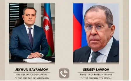 Ceyhun Bayramov Lavrovla danışdı