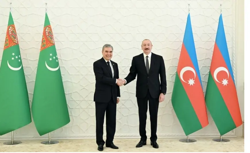 İlham Əliyev Qurbanqulu Berdiməhəmmədova zəng edib 