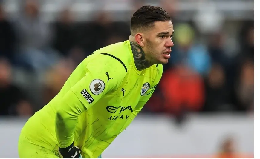 "Qalatasaray" bu qapıçıya görə "Mançester Siti"yə elçi düşdü  