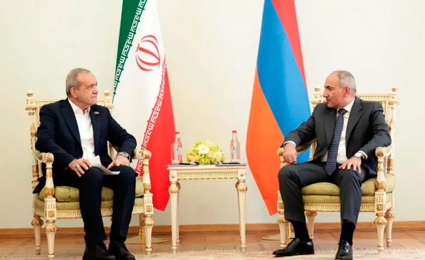 Pezeşkian Ermənistana döşündə nə aparmışdı? - O nişanı aramıza kim saldı?