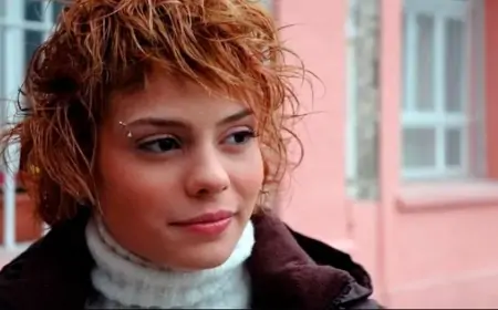 Cinsiyyət dəyişdirən məşhur türk aktrisa arvadı ilə şəklini paylaşdı – “İmkan vermirlər...” + FOTOLAR