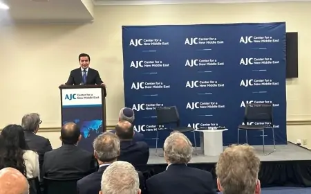 Hikmət Hacıyev ABŞ-də sülh gündəliyi barədə müzakirələr aparıb