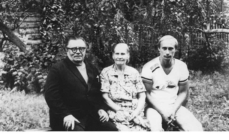 Atasının Putinə vəsiyyəti açıqlandı - Ukrayna müharibəsi buna görə başlayıb?