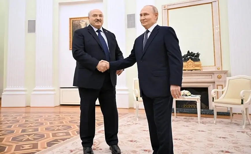 Lukaşenko Putinlə 5 saatlıq görüşdən sonra   - "Zelenskiyə deyəcəklərim var..." 