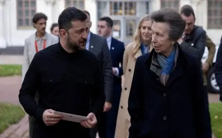 75 yaşlı şahzadə qəfildən Kiyevə gəldi