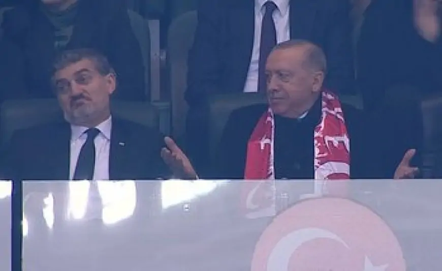 Gürcüstan prezidenti oyunu Ərdoğanla bərabər izlədi 