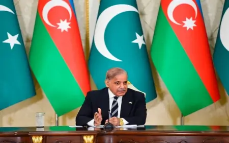 Şahbaz Şərif Azərbaycandadır 