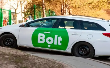 "Bolt"un sürücüsü sərnişini döydü