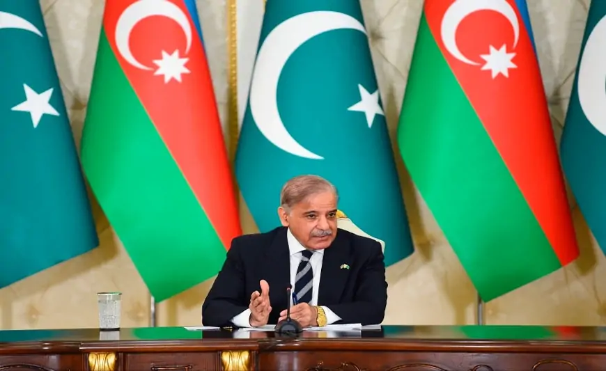 Şahbaz Şərif Azərbaycandadır 