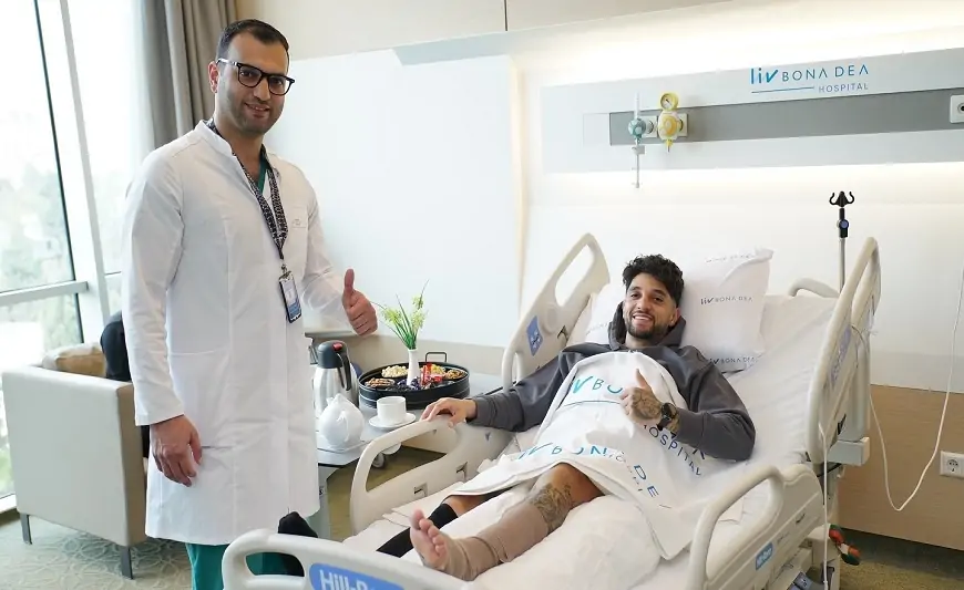 "Çelsi" ilə oyunda zədələnən Kadi xəstəxanadan fotosunu paylaşdı - Bunları yazdı