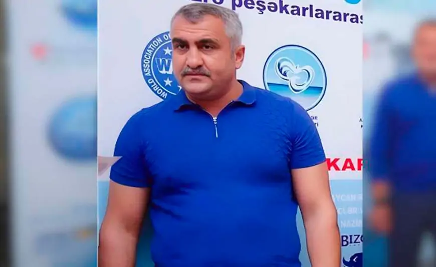 Milli komandanın baş məşqçisi həbsdən azad edildi - FOTO