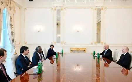 Prezident Oqunlesini qəbul etdi 