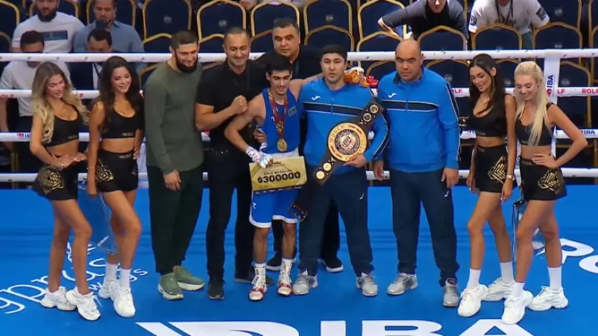 19 yaşlı Azərbaycan boksçusu dünya çempionu oldu 