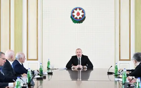 Prezident müşavirə keçirdi - FOTOLAR + YENİLƏNİB