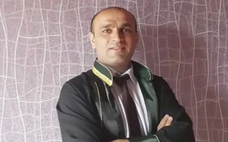 Vəkil müştərisi olan xanıma çılpaq şəkillərini göndərib? - Bakıda