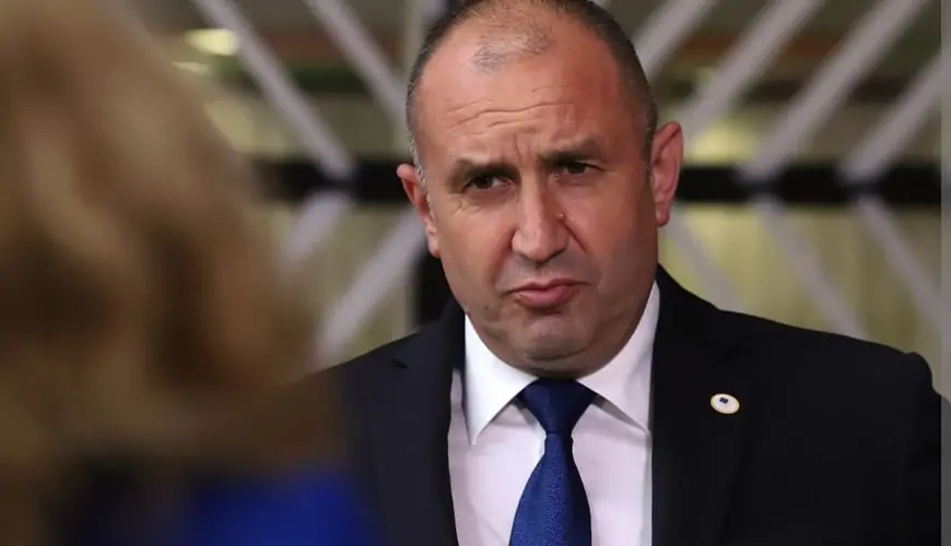 Bu ölkənin prezidenti istefa verdi 