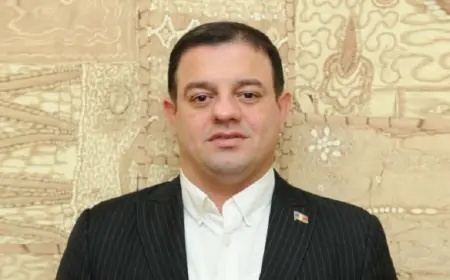 Azadlığa çıxan Ata Abdullayev alqışlarla qarşılandı - Şüar səsləndirdi + VİDEO