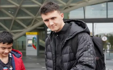 Nyukasla yola düşən Koxalski aeroportda bunları dedi 