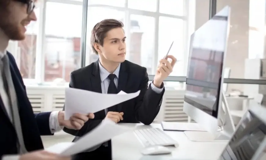 İş yerində bu şəxslər eyni maaşı ALACAQ 