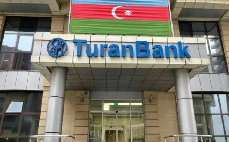Vətəndaşlar pullarını "TuranBank"dan geri çəkir 