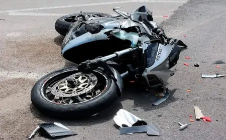 Masazırda motosiklet 4 yaşlı uşağı vurub öldürdü 