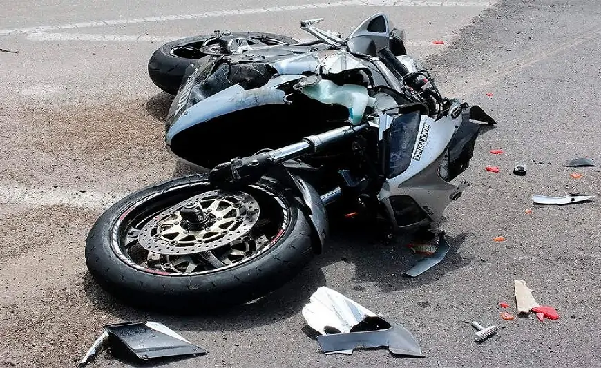 Masazırda motosiklet 4 yaşlı uşağı vurub öldürdü 