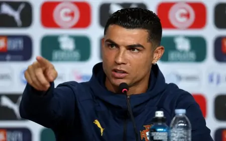 "İnsanların üzünü unutmuram, sən həmin adamsan" - Ronaldo jurnalistlərlə dalaşdı