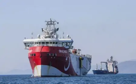 Ukrayna Qara dənizdə Türkiyə gəmisini vurdu - Səfir XİN-ə çağırıldı