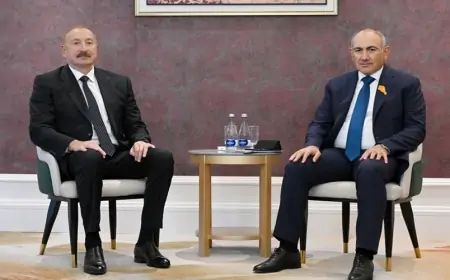 Əliyevlə Paşinyan Bişkekdə nələri müzakirə ediblər? 