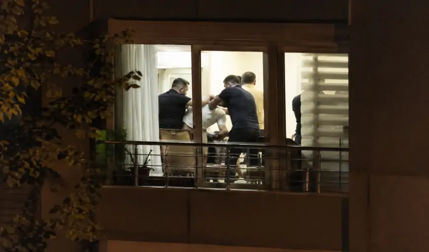 Deputat gecə saatlarında qadının evində döyüldü - VİDEOSU YAYILDI 