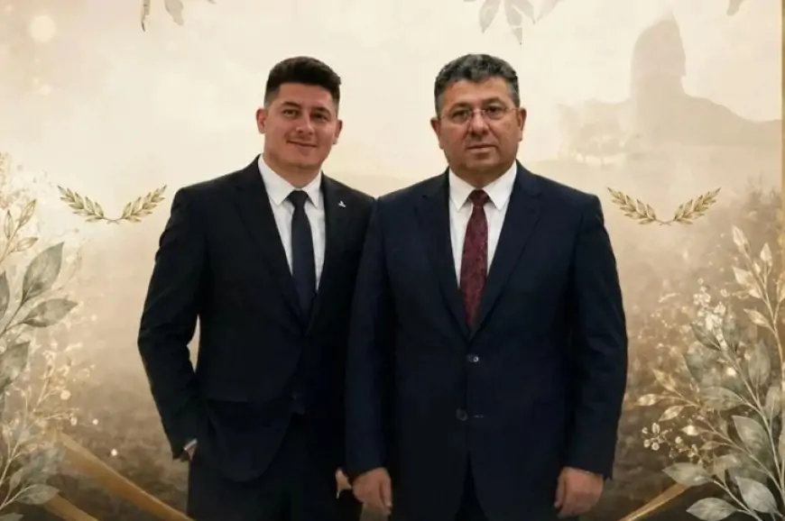 Türkiyədə gündəm olan TOY DƏVƏTNAMƏSİ - AKP-li sədr gəlininin əvəzinə... + FOTO