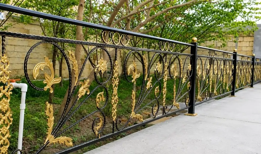 8 yaşlı uşaq “reşotka”nın arasında boğulub öldü 
