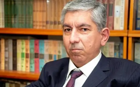 Tanınmış iqtisadçı 54 yaşında VƏFAT ETDİ 