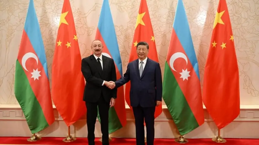 İlham Əliyev Si Cinpini təbrik etdi 