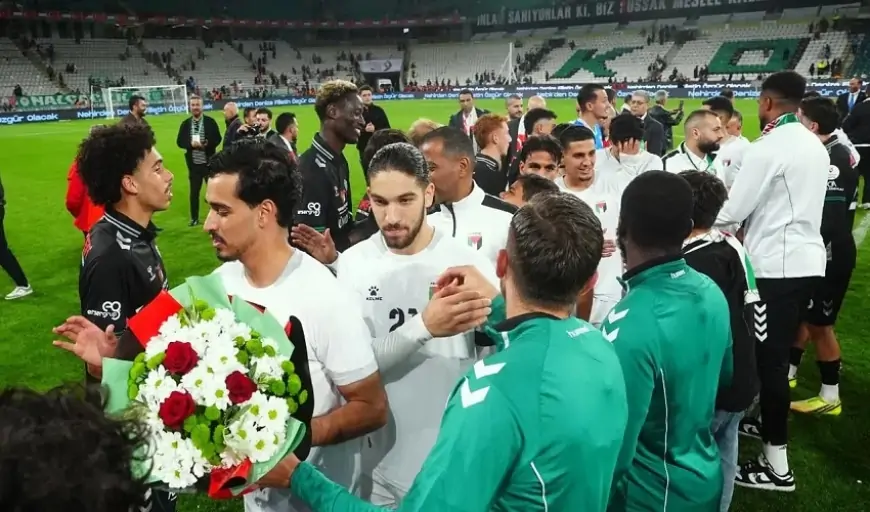 "Konyaspor"un kapitanı fəsəstinli futbolçunun ƏLİNİ ÖPDÜ - VİDEO