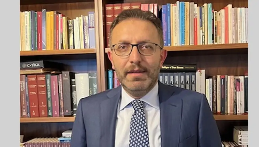 Ərdoğanın sabiq baş müşaviri SAXLANILDI 